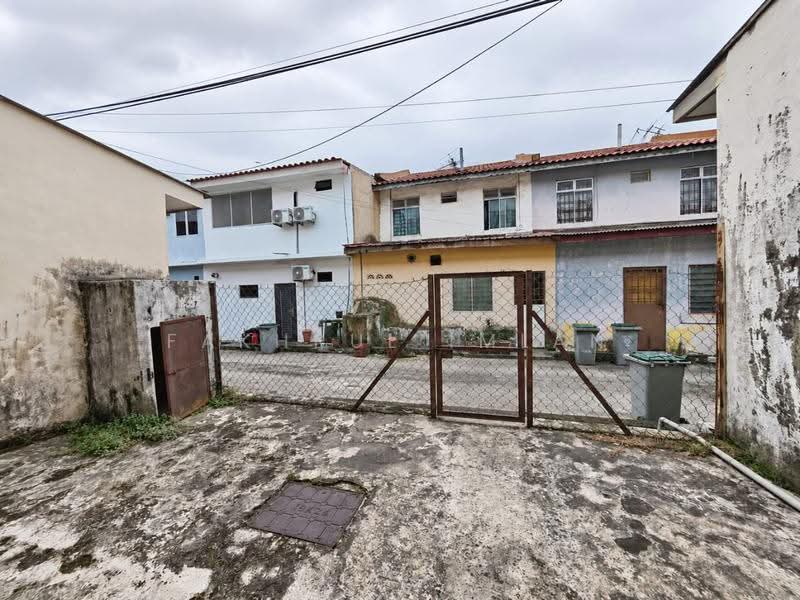 2-storey Terraced House for Sale in Pasir Gudang (Johor) - Fakhrul Imlan - Exterior - PropertyGuru.com.my