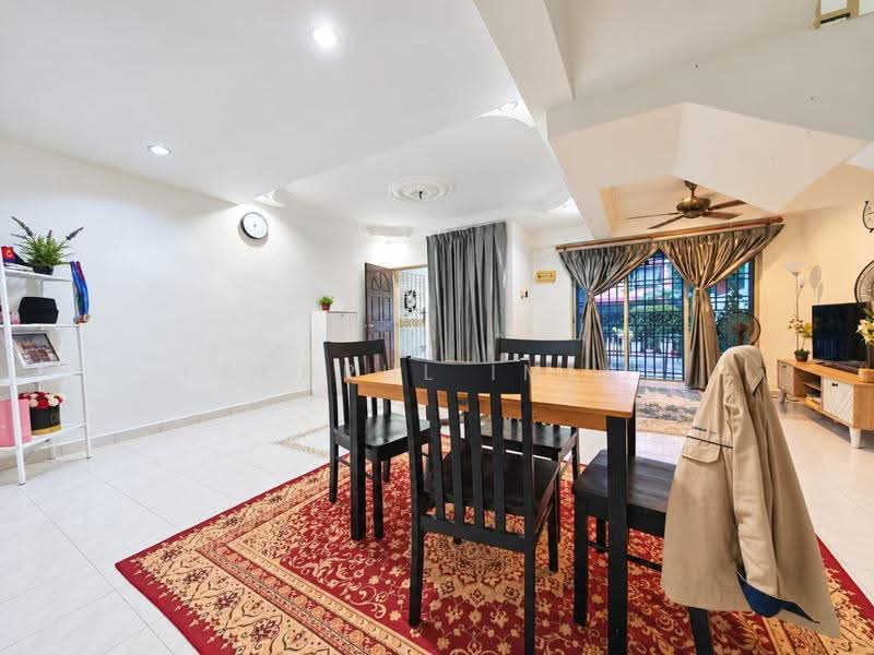 2-storey Terraced House for Sale in Pasir Gudang (Johor) - Fakhrul Imlan - Dining Room - PropertyGuru.com.my