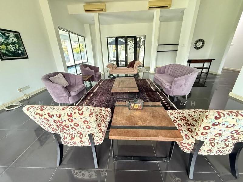 Bungalow House for Sale in Perdana Lakeview East (Cyberjaya) - Nadiah Abdullah - Living Room - PropertyGuru.com.my