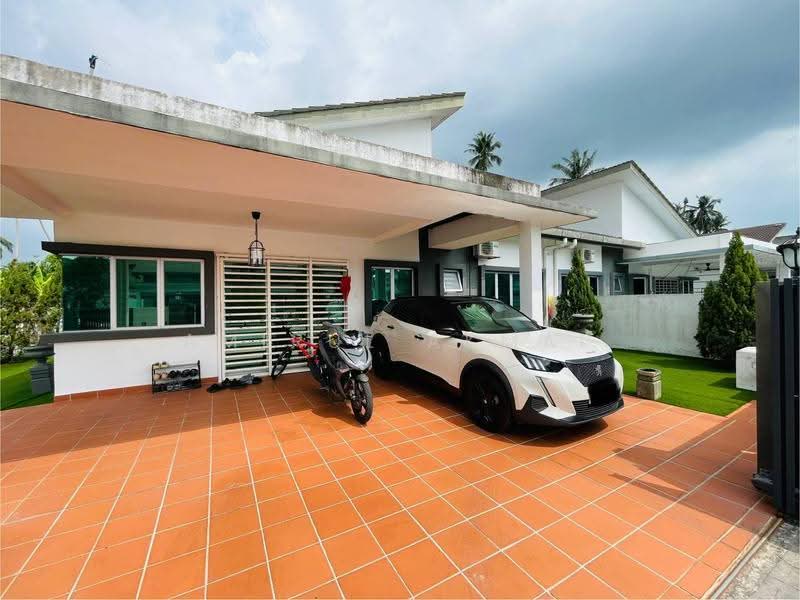 Rumah Berkembar untuk Dijual di Kapar (Selangor) - Amirul Akmal - Exterior - PropertyGuru.com.my