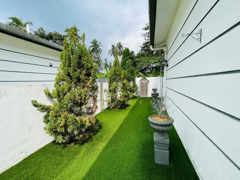 Rumah Berkembar untuk Dijual di Kapar (Selangor) - Amirul Akmal - Exterior - PropertyGuru.com.my