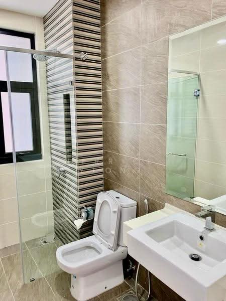 Kondominium untuk Dijual di Sky Condominium (Skyz Residence) - Derrick Yeong - Bathroom - PropertyGuru.com.my