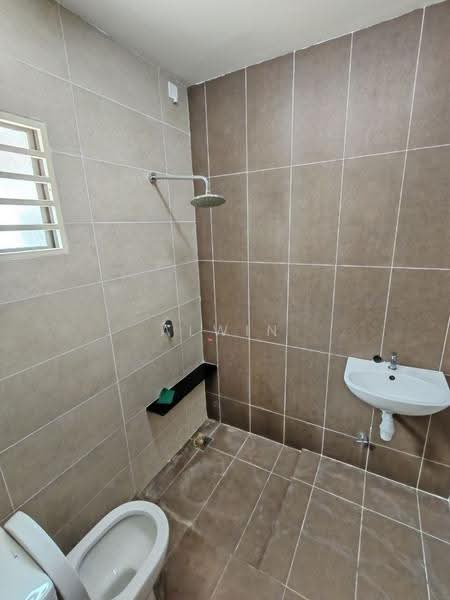 2-storey Terraced House for Rent in Setia Utama (Setia Alam) - Alwin Lee - Bathroom - PropertyGuru.com.my