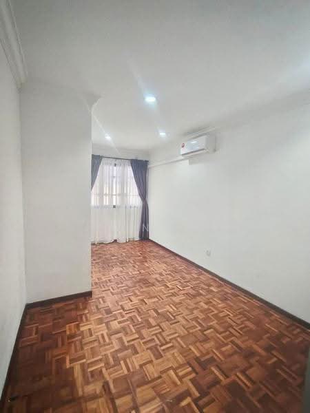 2-storey Terraced House for Sale in Taman Perling (Perling) - John Sia - Interior - PropertyGuru.com.my