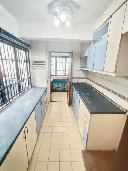 2-storey Terraced House for Sale in Taman Perling (Perling) - John Sia - Kitchen - PropertyGuru.com.my