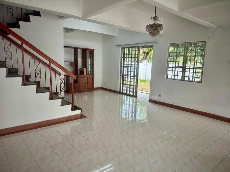 2-storey Terraced House for Sale in Taman Sentosa (Klang) - Pinky Liaw - Living Room - PropertyGuru.com.my
