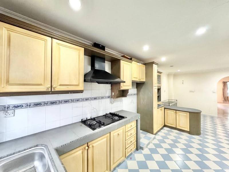 Bungalow House for Sale in Kuala Selangor (Selangor) - Nurul Ain Muharam - Kitchen - PropertyGuru.com.my