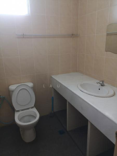 Condominium for Rent at Desa Airmas Condominium - LAU . - Bathroom - PropertyGuru.com.my