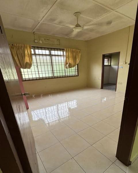Bungalow House for Sale in Bukit Setongkol (Kuantan) - Kenny Loo - Interior - PropertyGuru.com.my