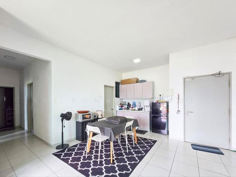 Service Residence for Sale at The Zizz @ Damansara North - Sri Rohayu Yusof - Kitchen - PropertyGuru.com.my
