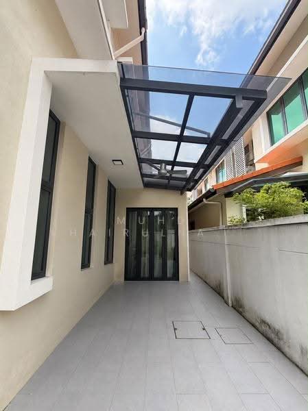 Semi-Detached House for Sale in Alam Impian (Shah Alam) - Muhd Khairulnawawi Kamaruddin - Exterior - PropertyGuru.com.my