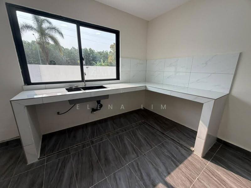 Rumah Teres 2-Tingkat untuk Dijual di Nusantara Prima (Gelang Patah) - Elena Lim - Kitchen - PropertyGuru.com.my