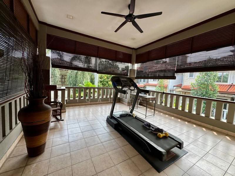 Semi-Detached House for Sale in Bukit Jelutong (Shah Alam) - Afiqah zaidi - Balcony - PropertyGuru.com.my