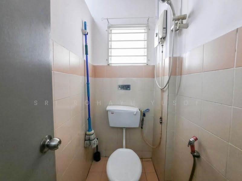 Kedai untuk Dijual di KL City Centre (Kuala Lumpur) - Sri Rohayu Yusof - Bathroom - PropertyGuru.com.my
