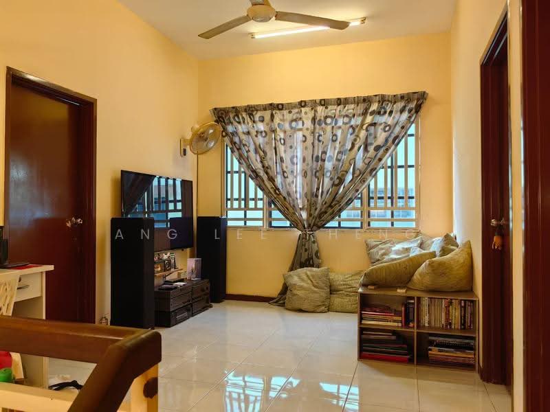 Rumah Teres 2-Tingkat untuk Dijual di Balik Pulau (Penang) - Ang Lee Theng - Living Room - PropertyGuru.com.my