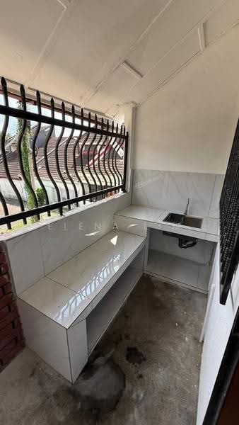 1-storey Terraced House for Sale in Kluang (Johor) - Elena Lim - Balcony - PropertyGuru.com.my