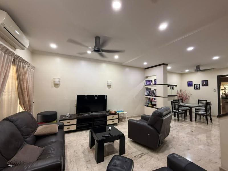 2.5-storey Terraced House for Sale in KL City Centre (Kuala Lumpur) - Steven Lee - Living Room - PropertyGuru.com.my