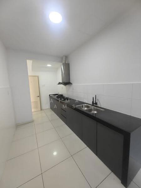 Rumah Teres untuk Disewa di Bandar Tropicana Aman (Telok Panglima Garang) - Aiman Samsul - Kitchen - PropertyGuru.com.my
