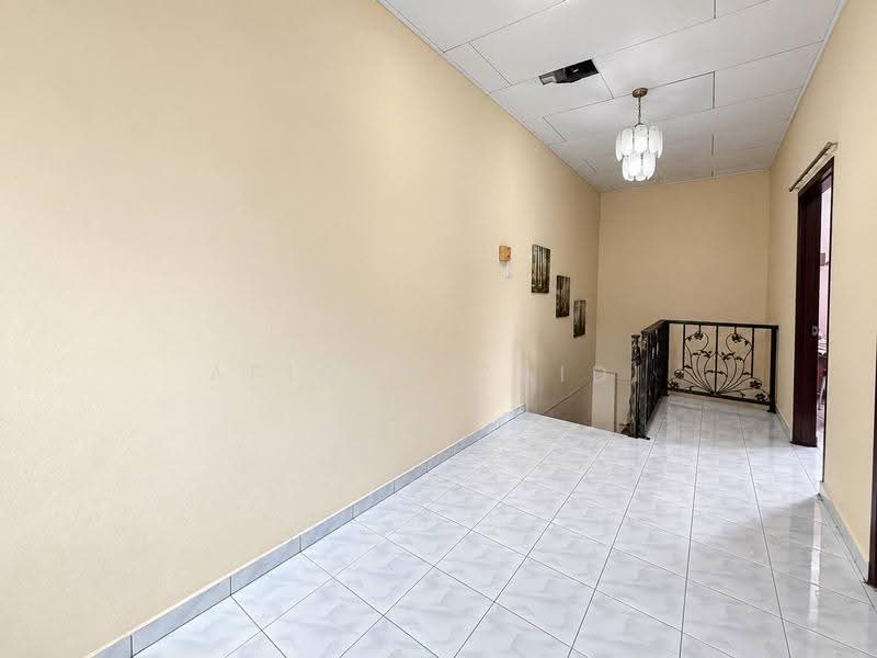 1.5-storey Terraced House for Sale in Keramat (Kuala Lumpur) - Afiqah zaidi - Corridor - PropertyGuru.com.my
