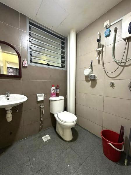 Service Residence for Rent at ARC @ Austin Hills - CS Tan - Bathroom - PropertyGuru.com.my
