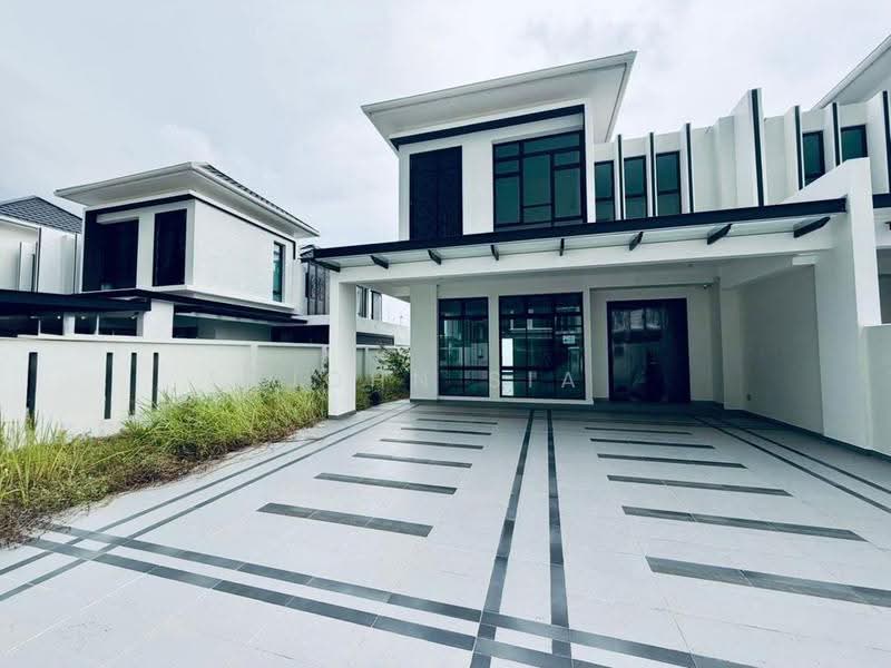 Rumah Berkembar untuk Dijual di Setia Tropika (Johor Bahru) - John Sia - Exterior - PropertyGuru.com.my