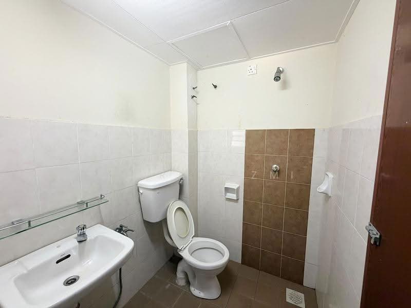 Townhouse for Sale in Sungai Buloh (Selangor) - Amirah Azmi - PropertyGuru.com.my