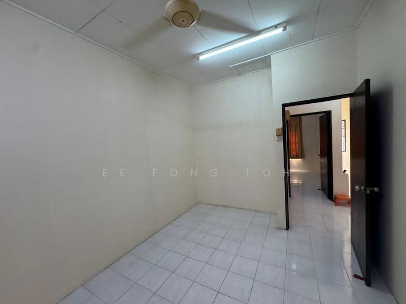 2-storey Terraced House for Sale in Taman Puteri Wangsa (Ulu Tiram) - Ee Fong Toh - Interior - PropertyGuru.com.my