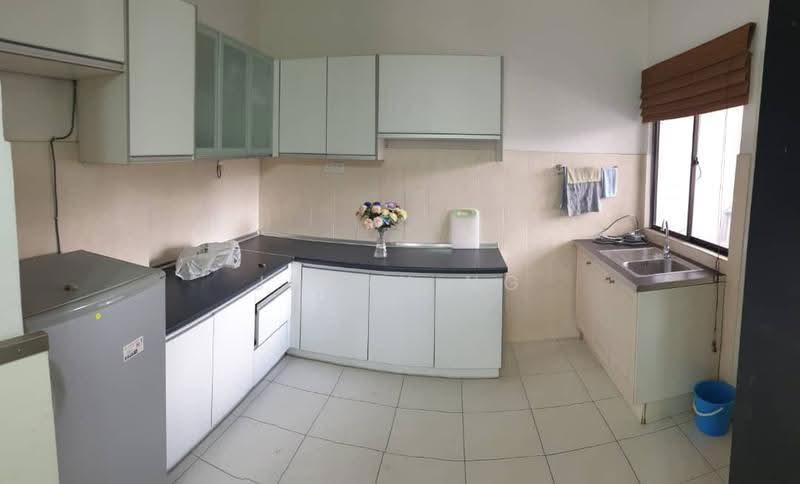 Pangsapuri untuk Disewa di Avilla Apartments - Jenny Ng - Kitchen - PropertyGuru.com.my