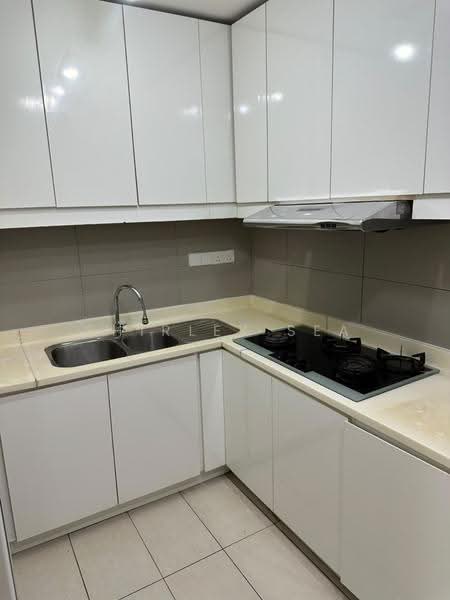 Kondominium untuk Dijual di Casa Green Condominium - Shirley Sea - Kitchen - PropertyGuru.com.my