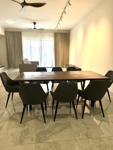 Rumah Teres untuk Disewa di Taman Bukit Serdang (Seri Kembangan) - Edward Chai - Dining Room - PropertyGuru.com.my