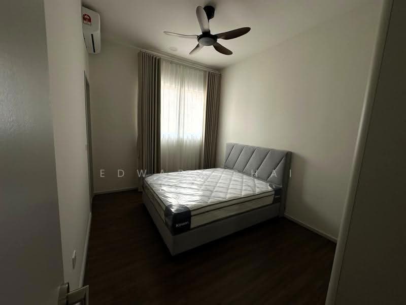 Rumah Teres untuk Disewa di Taman Bukit Serdang (Seri Kembangan) - Edward Chai - Bedroom - PropertyGuru.com.my