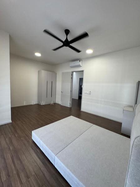 Rumah Teres untuk Disewa di Taman Bukit Serdang (Seri Kembangan) - Edward Chai - Bedroom - PropertyGuru.com.my