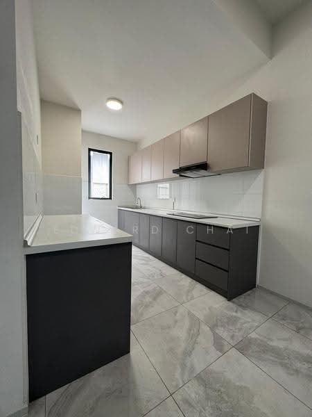 Rumah Teres untuk Disewa di Taman Bukit Serdang (Seri Kembangan) - Edward Chai - Kitchen - PropertyGuru.com.my