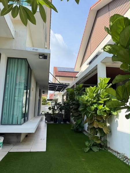 Semi-Detached House for Sale in Alam Impian (Shah Alam) - Muhd Khairulnawawi Kamaruddin - Exterior - PropertyGuru.com.my
