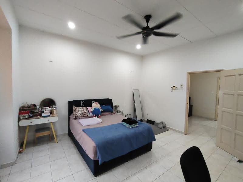 2-storey Terraced House for Rent in Bayu Damansara (Petaling Jaya) - Kelvin . - Bedroom - PropertyGuru.com.my