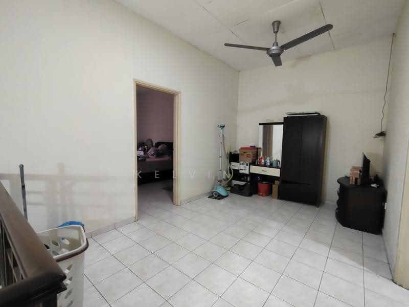 2-storey Terraced House for Rent in Bayu Damansara (Petaling Jaya) - Kelvin . - Bedroom - PropertyGuru.com.my