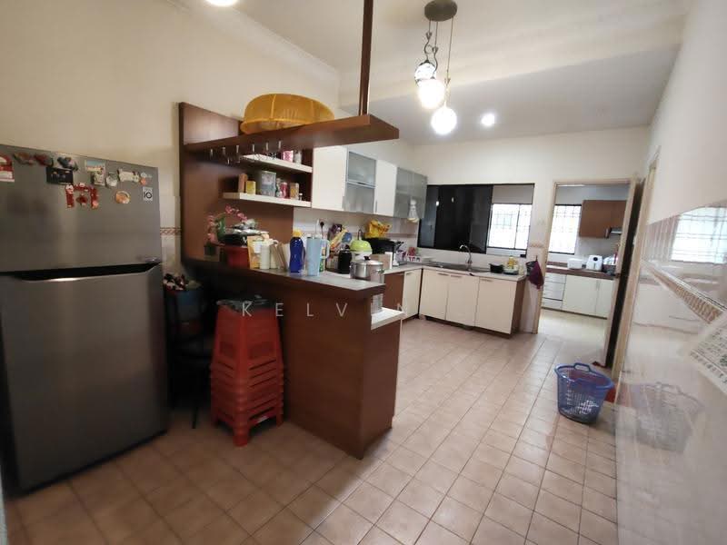 2-storey Terraced House for Rent in Bayu Damansara (Petaling Jaya) - Kelvin . - Kitchen - PropertyGuru.com.my
