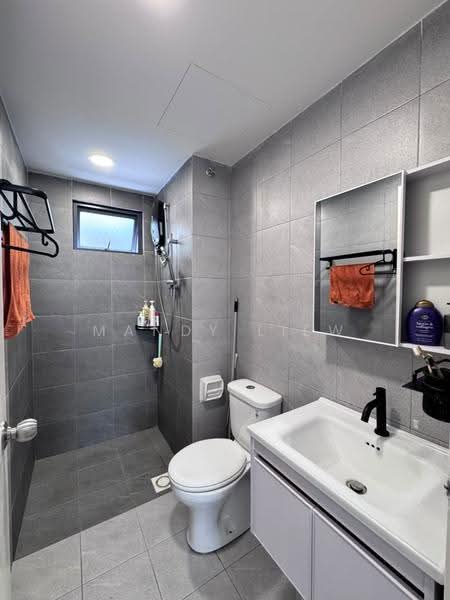 Kediaman Servis untuk Dijual di Flora Residency - Mandy Liew - Bathroom - PropertyGuru.com.my