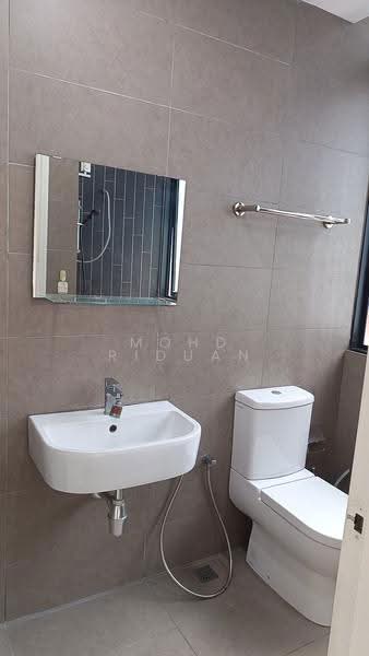 Service Residence for Sale at H2O Residences - Mohd Riduan - Bathroom - PropertyGuru.com.my