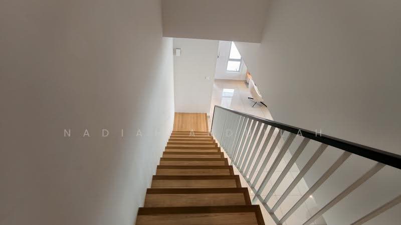 2-storey Terraced House for Sale in Puncak Bestari 2 (Puncak Alam) - Nadiah Abdullah - PropertyGuru.com.my