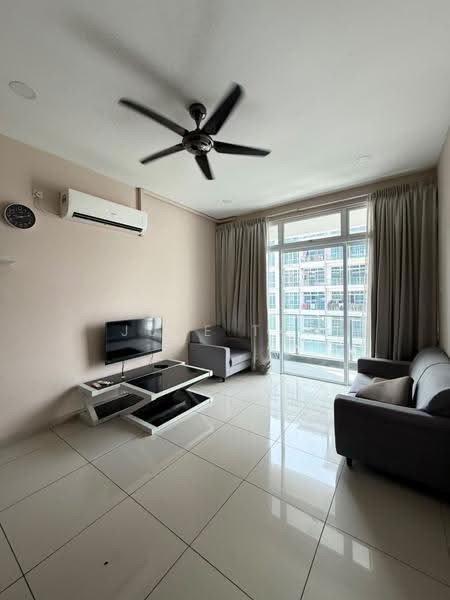 Kediaman Servis untuk Dijual di THE SENAI GARDEN (PANGSAPURI IMPIAN SENAI) - June Tan - Living Room - PropertyGuru.com.my