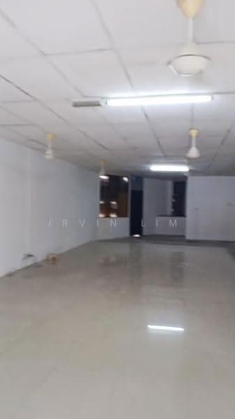 Shop for Rent in Sungai Buloh (Selangor) - Irvin Lim - Interior - PropertyGuru.com.my