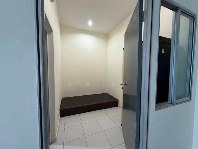 Service Residence for Rent at THE SENAI GARDEN (PANGSAPURI IMPIAN SENAI) - Win Tan - Interior - PropertyGuru.com.my