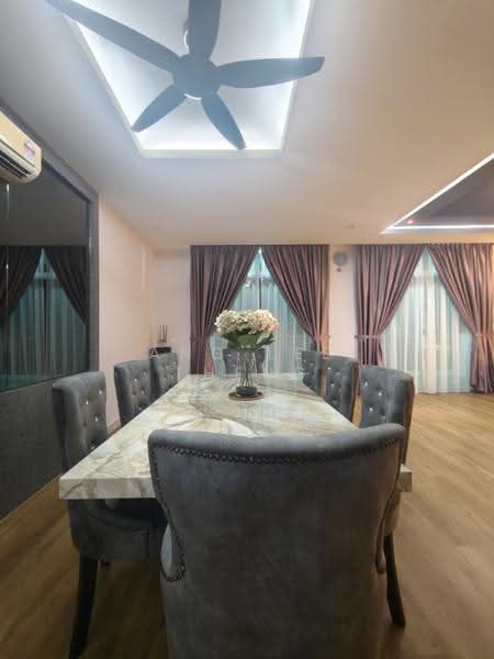 Kediaman Servis untuk Dijual di Setia Tri-angle - Ang Lee Theng - Dining Room - PropertyGuru.com.my