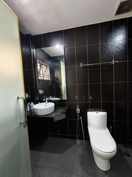 Apartment for Sale at Pan Vista - John Sia - Bathroom - PropertyGuru.com.my