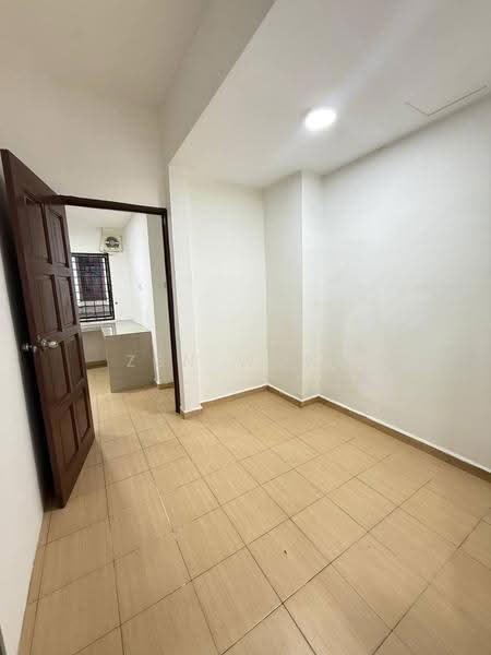 2-storey Terraced House for Sale in Saleng (Senai) - Zen Wong - Interior - PropertyGuru.com.my