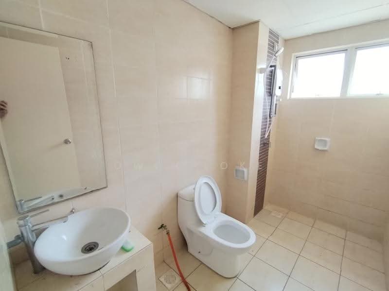 Condominium for Rent at Cova Villa - Owen Loke - Bathroom - PropertyGuru.com.my
