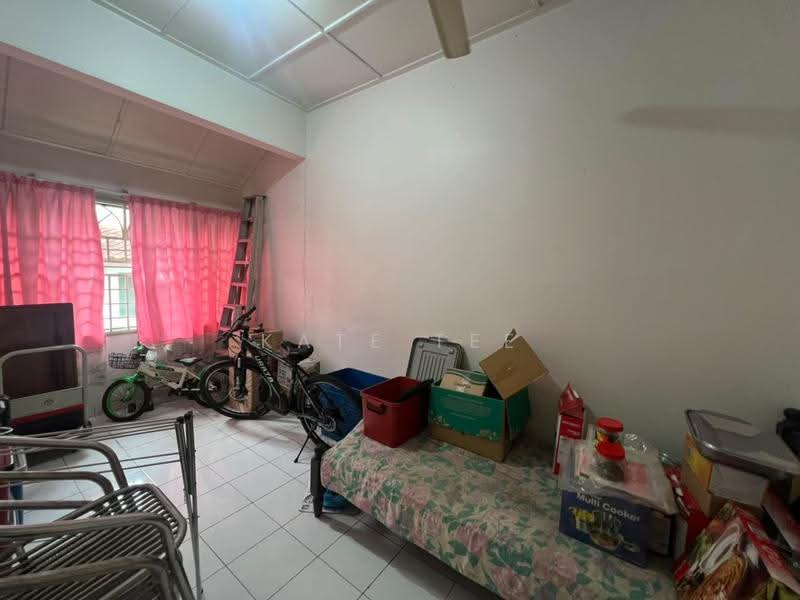 1-storey Terraced House for Sale in Taman Perling (Perling) - Kate Tee - Interior - PropertyGuru.com.my