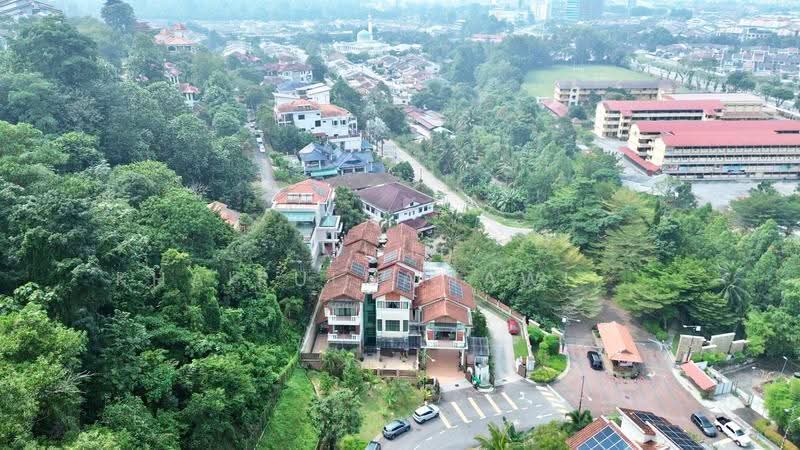 Bungalow House for Sale in Taman Melawati (Ulu Kelang) - Muhd Khairulnawawi Kamaruddin - Exterior - PropertyGuru.com.my