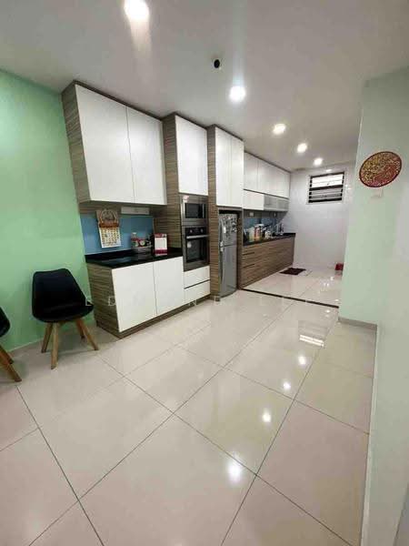 3-storey Terraced House for Sale in Lake Fields (Sungai Besi) - Edmund Lee - Kitchen - PropertyGuru.com.my